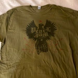 Pearl Jam concert tee